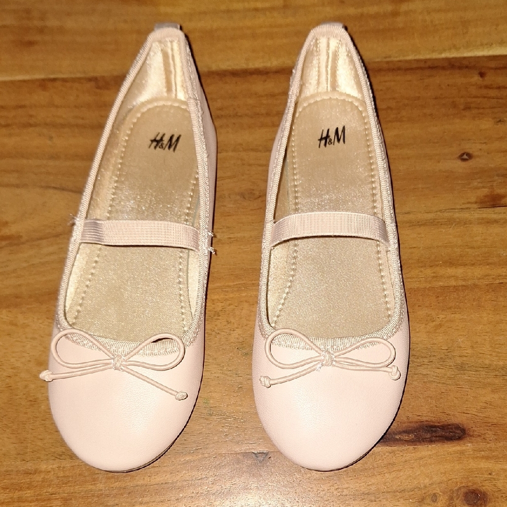 H&M Pink Dress Shoes Elegant Ballet Flats (Get Free Clothes)